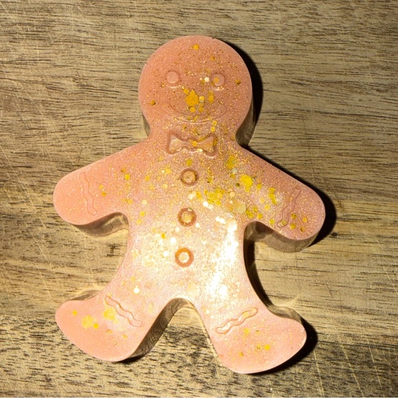 Gingerbread Man Holiday handmade soap gingerbread get a free snowflake soap BOGO - Picture 2 of 2